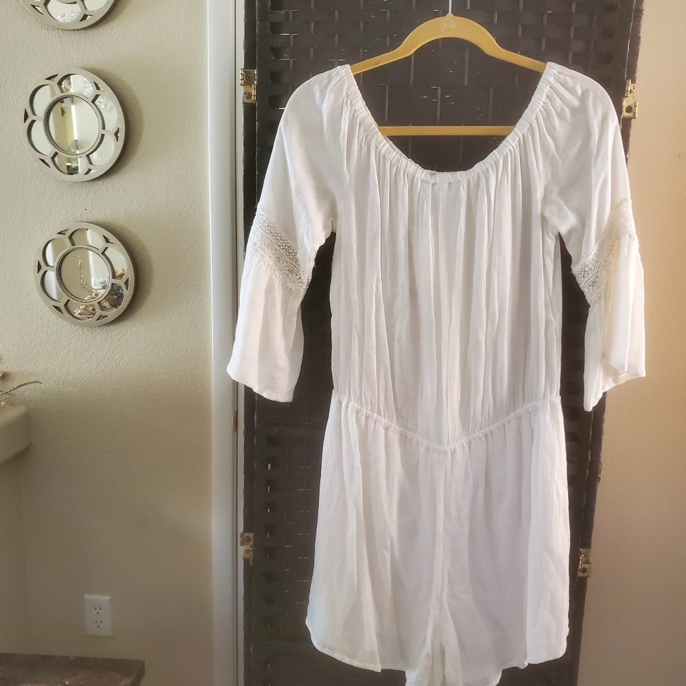 White Romp - Picture 2 of 4